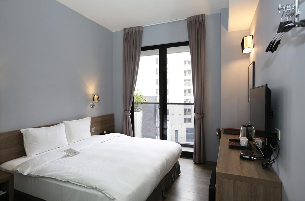 Miller Inn Taichung Extérieur photo