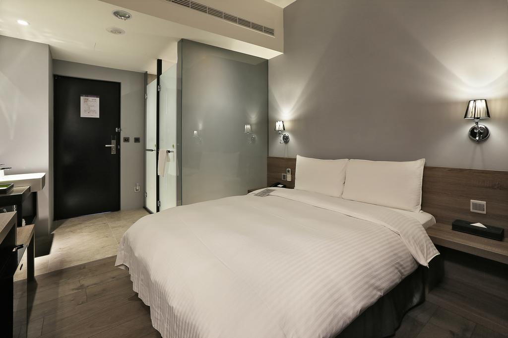 Miller Inn Taichung Extérieur photo