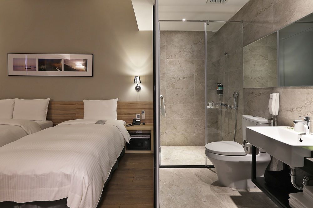 Miller Inn Taichung Extérieur photo