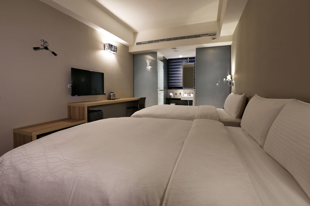 Miller Inn Taichung Extérieur photo