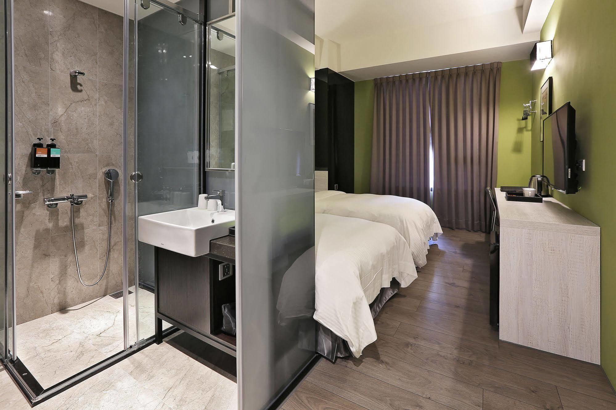 Miller Inn Taichung Extérieur photo