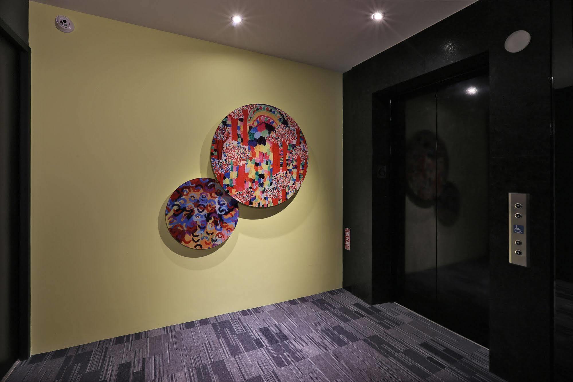 Miller Inn Taichung Extérieur photo